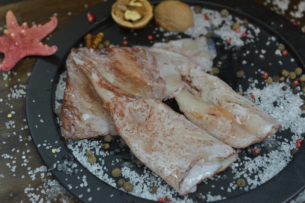 Кальмар тушка свежемороженый