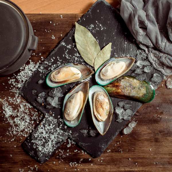 Мидии киви на половинках